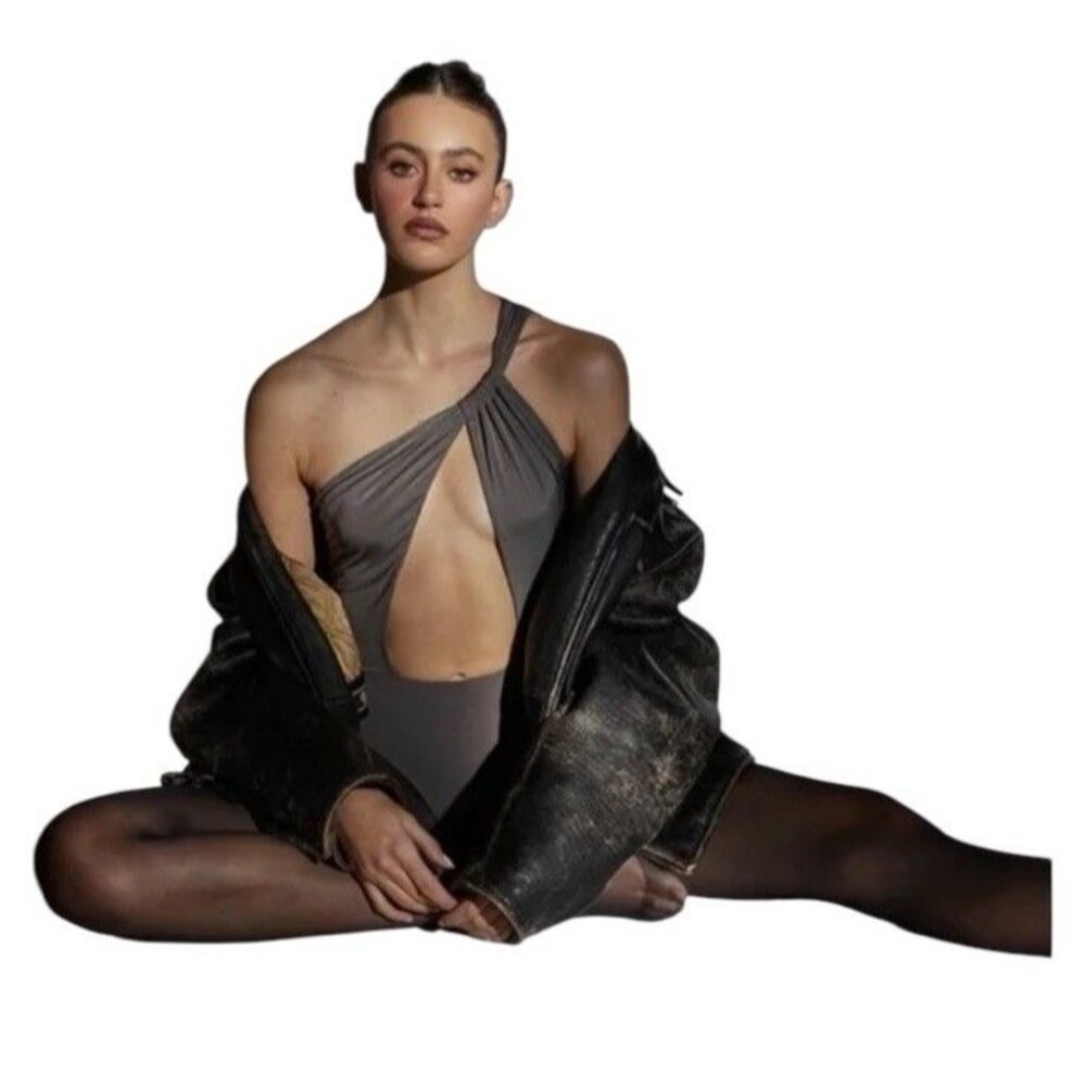 Clyque Revolve Rachel Cut Out Bodysuit Top Women’s Thong Silver Gray XL New